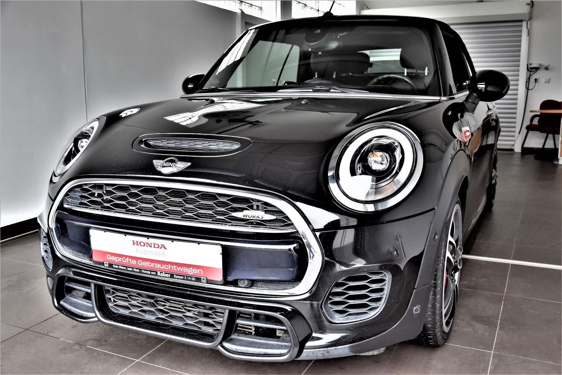 MINI John Cooper Works Cabrio